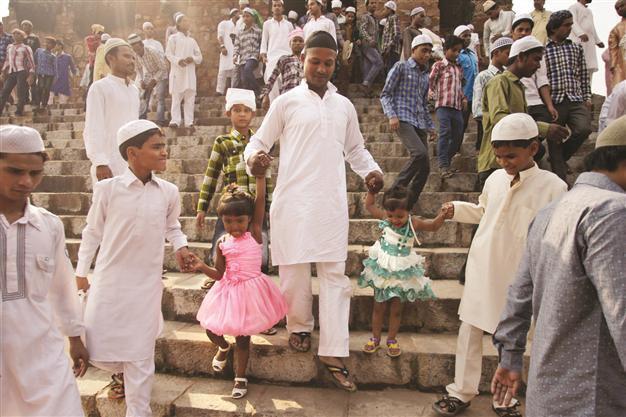 30 million people are slaves, half in India, report reveals