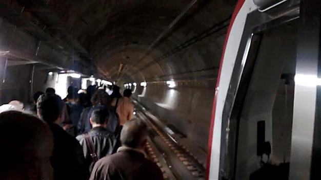 Marmaray hit by problems on the first day in service