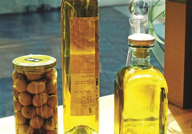 Turkish olive oil exports boom amid Spain drought