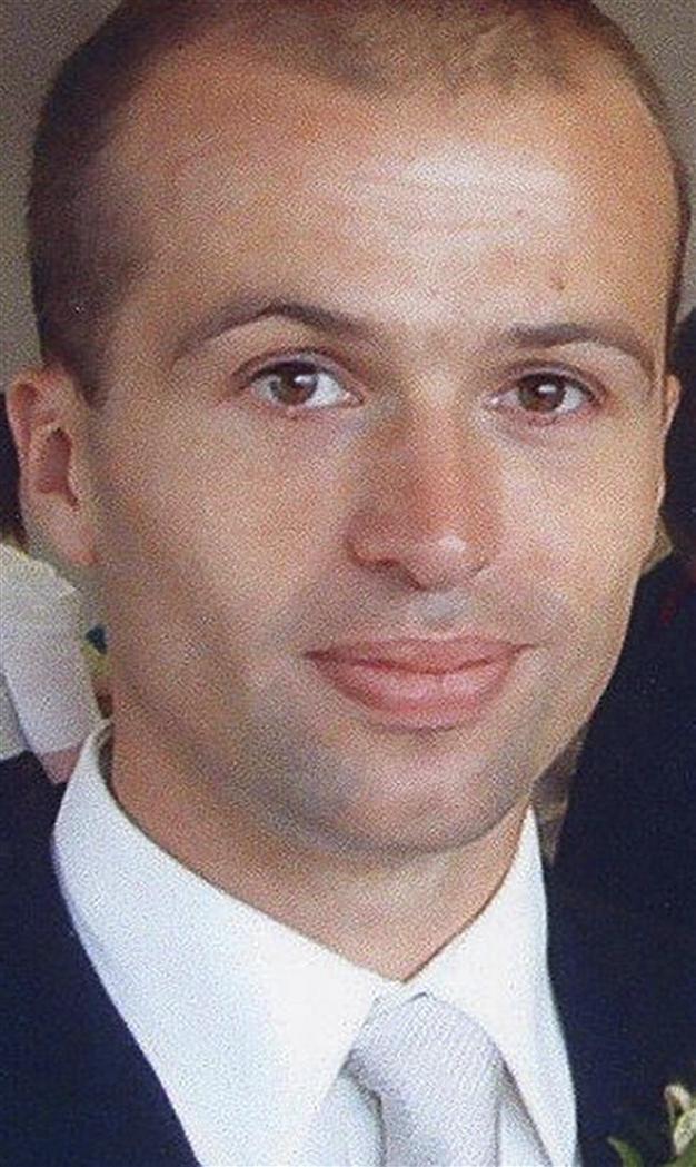 Spy in the bag probably died in accident: UK police