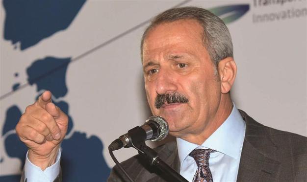 Current deficit increases as tourism income decreases