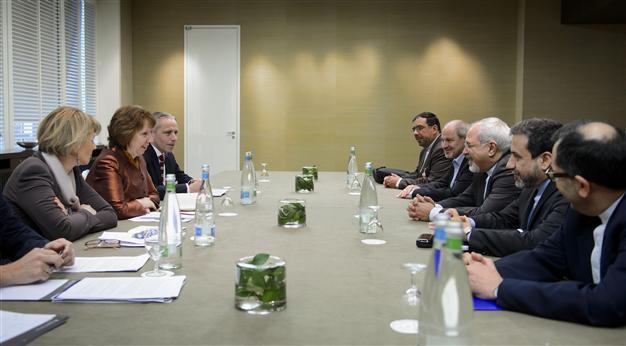 Kerry arrives in Geneva as Iran nuclear deal comes into sight