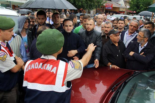 Black Sea villagers protest closure of post office