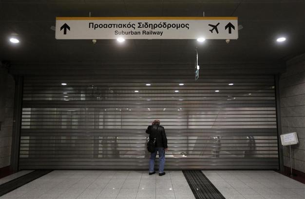 New general strike hits Greece