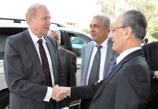 Iraq vows to work with BP on controversial oil field