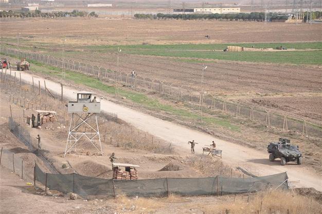 Turkish main opposition criticizes building of wall on Syria border