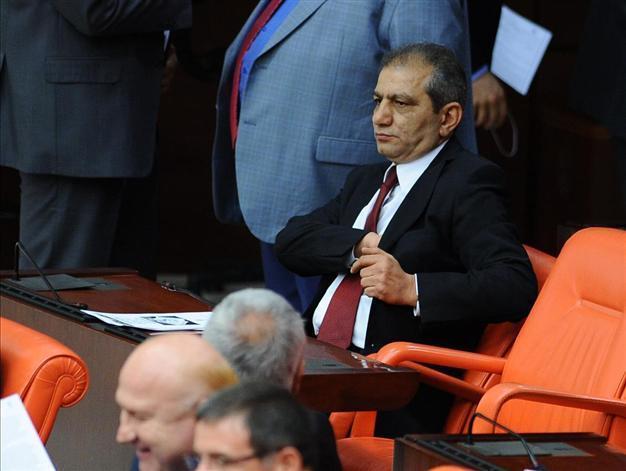 Ruling AKP issues warning to lawmaker who triggered outcry over sexist remarks