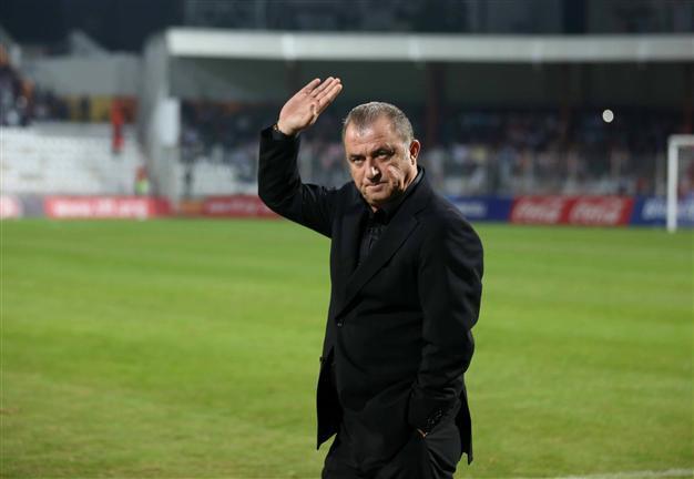 Terim signs 7-year deal with national team as Turkey edges N. Ireland 1-0 in friendly