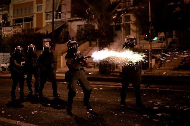 Police chiefs quit in Greece shake-up after Neo-Nazi murder