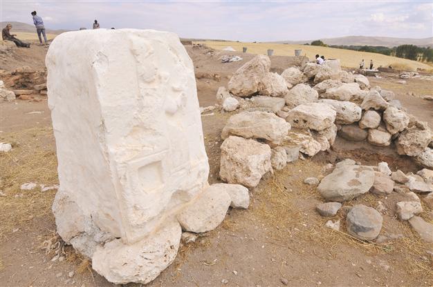 Palace from Hittite era discovered in Sivas