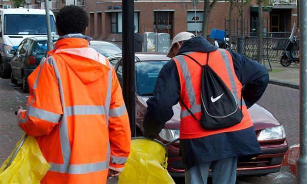 Amsterdam pays alcoholics in beer to clean streets