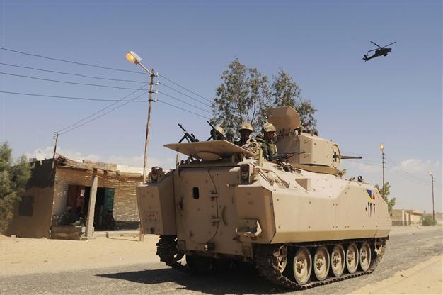 Car bomb attack kills 10 Egyptian soldiers in Sinai