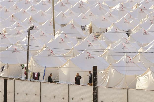 Syrian refugees in Turkish camps live on 80 liras of monthly aid