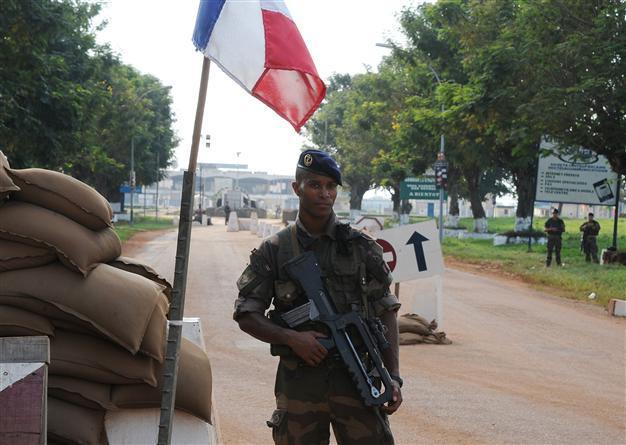 France sends troops to Central African Republic to stem bloodletting