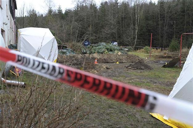German cop arrested over cannibalism website murder