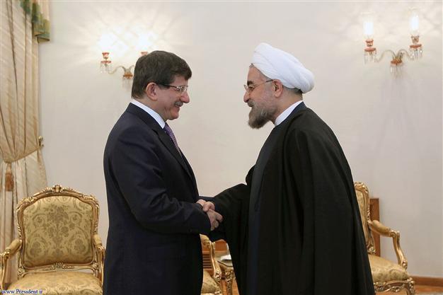 Davutoğlu and Kerry discuss Syria and Iran nuclear deal in phone meeting