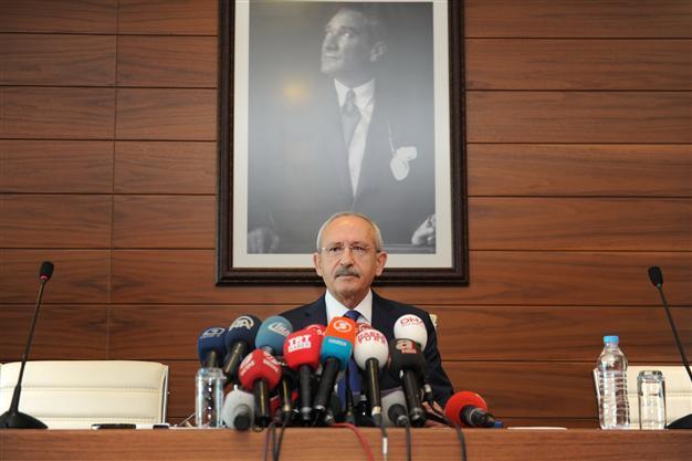 CHP leader calls on PM Erdoğan for explanation on action plan against Gülen movement
