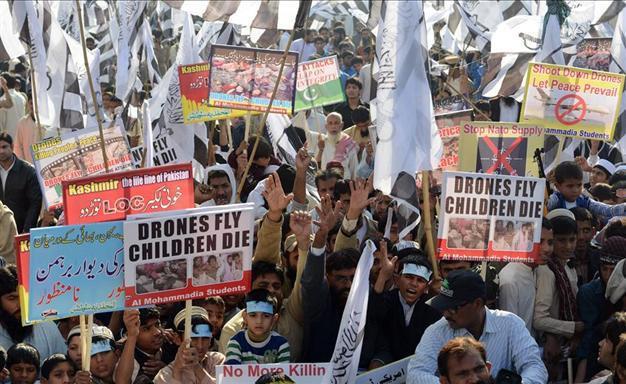 Thousands rally in Pakistan against US drone attacks