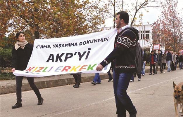 Over half of Turks support forbidding co-ed student housing, poll shows
