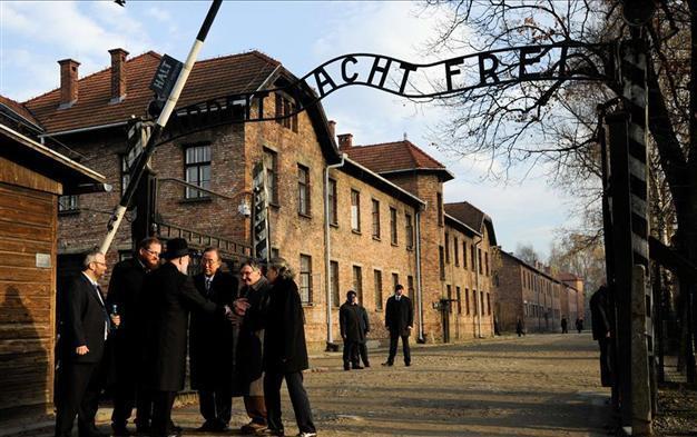 Two Turkish students detained in Poland for Nazi salute at Auschwitz