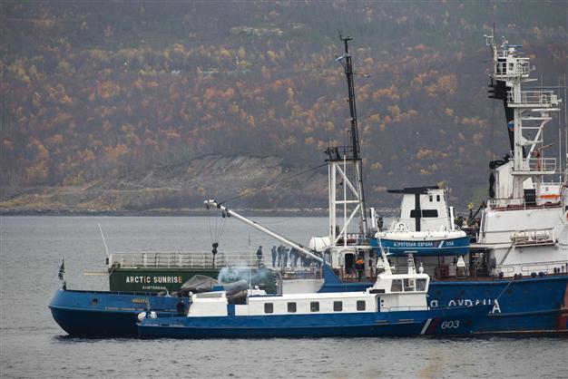 Netherlands launches legal action over Greenpeace activists held in Russia