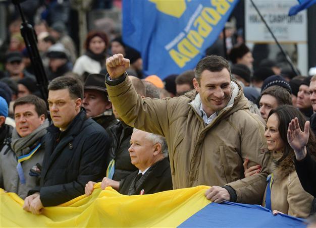 Ukraine parliament rejects government no-confidence motion