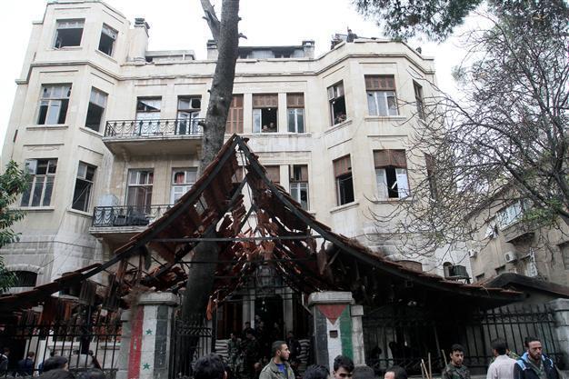 Damascus blast kills four as rebels take Christian town