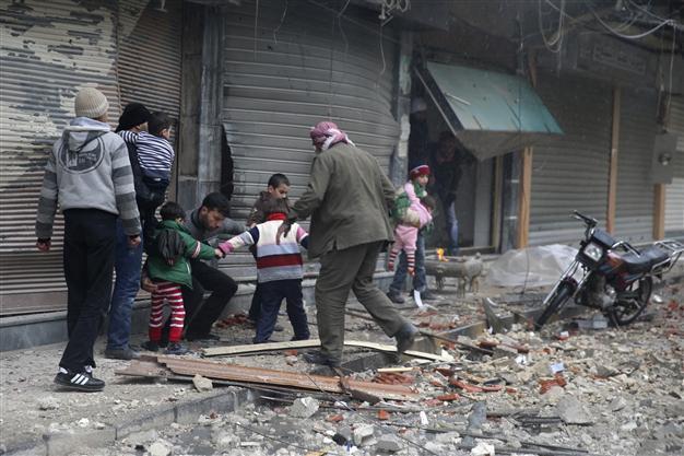 Syrian helicopter bomb raids kill 36 in Aleppo: monitor