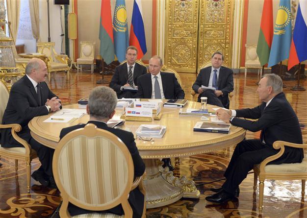 Putin says new post-Soviet union ready for 2015 launch