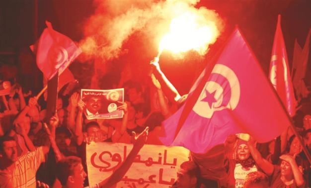 Islamist militants exploiting Libya chaos, says Tunisia PM