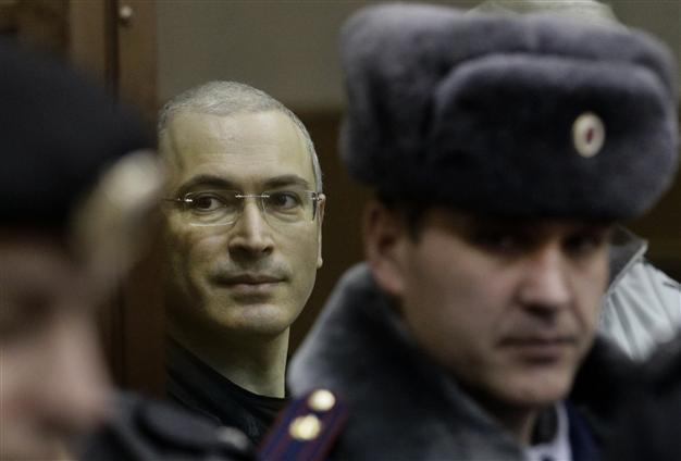 Khodorkovsky has left Russia by plane for Germany