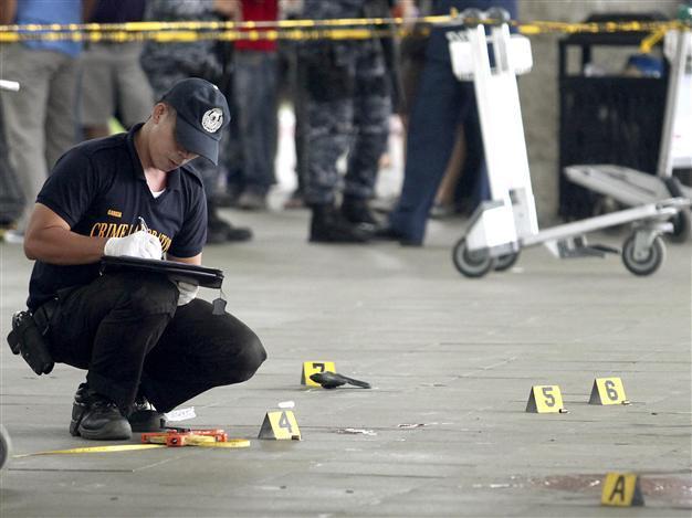 Philippine mayor among four dead in Manila airport ambush