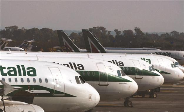 Alitalia rescue seen as UAE-based Etihad signals investment interest