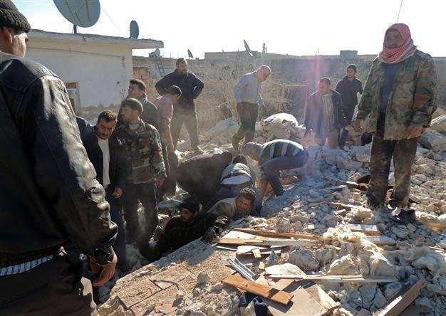 New air strikes on Syrias Aleppo kill, wound dozens