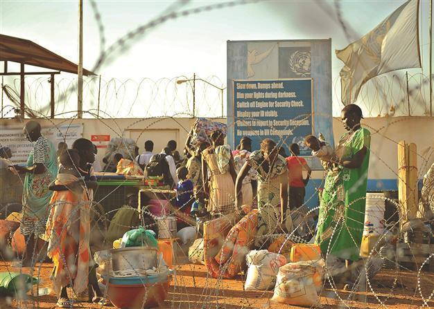 World steps up warnings on strife-torn South Sudan