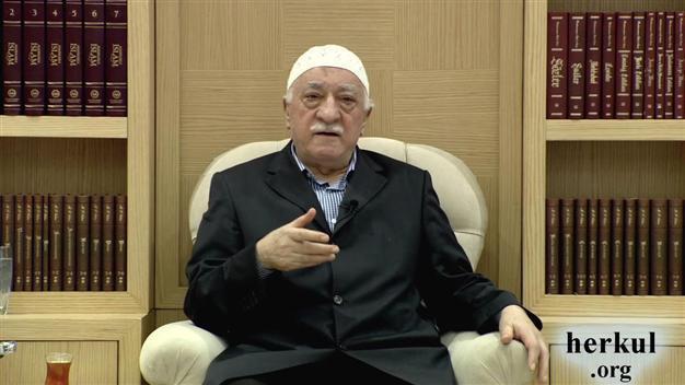 Islamic scholar Gülen responds to Turkish PM’s ‘lair’ remark in heated row over graft probe