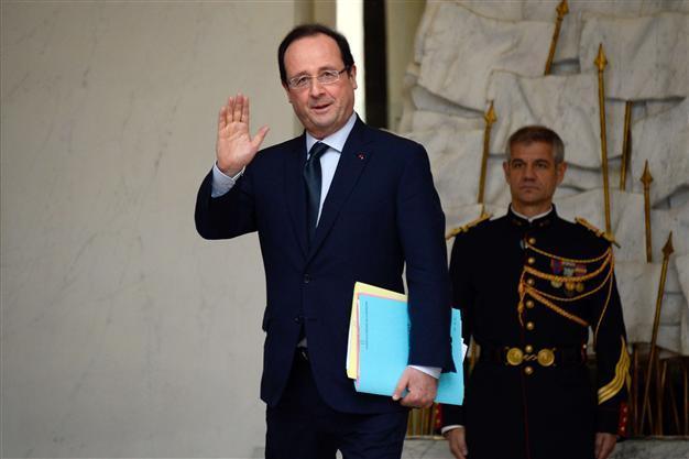 Frances Hollande regrets Algeria quip