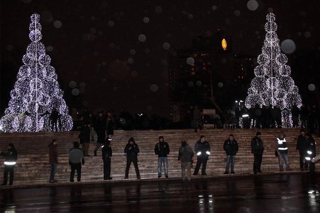 Police close access to Istanbul’s Gezi Park during New Year’s celebrations