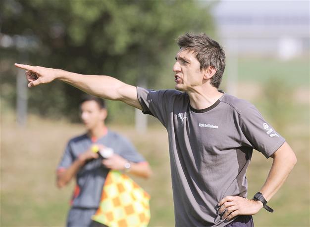 Tayfun Korkut becomes first Turk to coach in Bundesliga