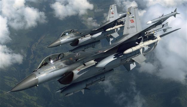 Syrian defense systems put Turkish F-16 jets under radar lock: General Staff