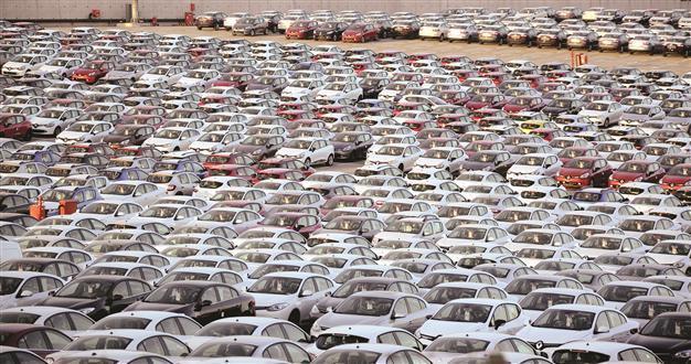 Turkish auto sector worried over tax hike and loan curbs