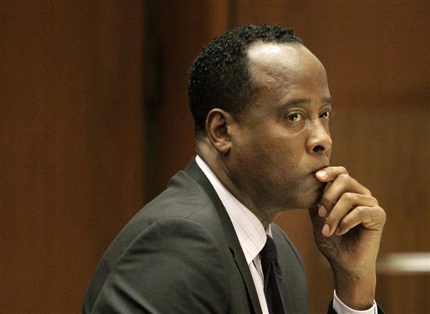 Michael Jacksons doctor released from jail after 2 years