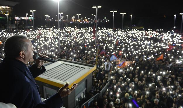 PM Erdoğan slams resigning AKP deputies in support rally at Istanbul airport