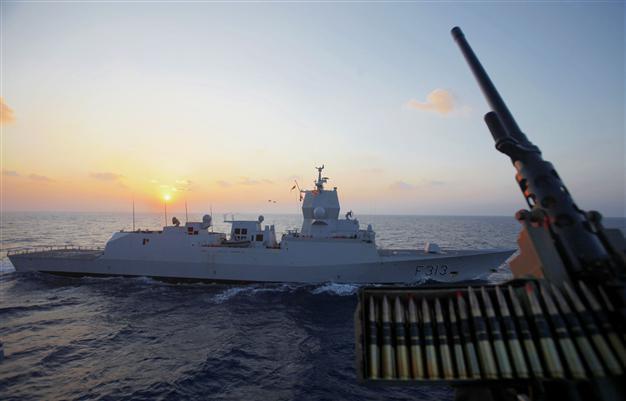 Syria ships out first batch of chemical weapons materials