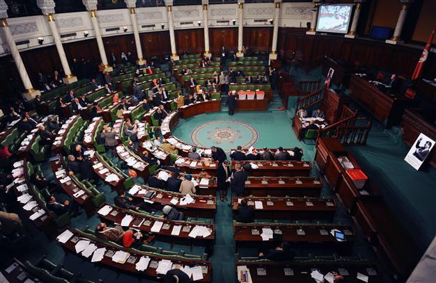 Tunisia Islamist PM to step down as unrest mounts
