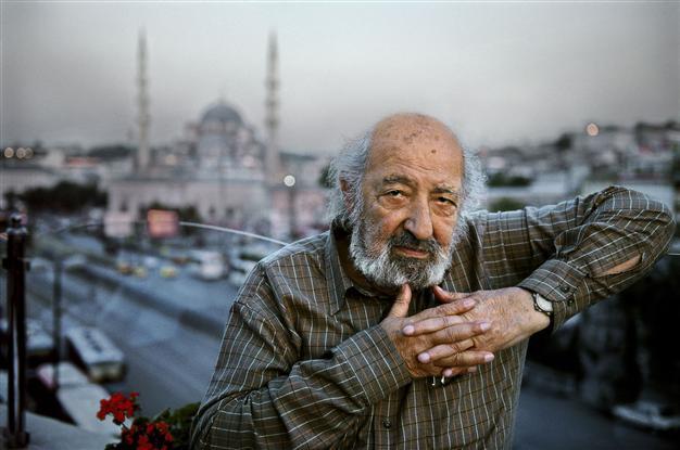 Master of photography Ara Güler hospitalized