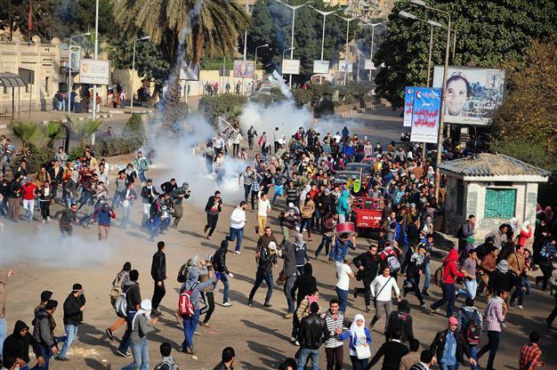 Egypt Islamists, police clash ahead of vote results