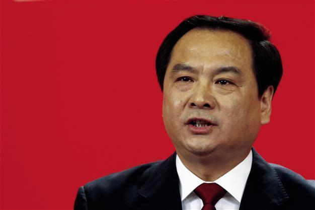 China probes almost 37,000 officials for graft