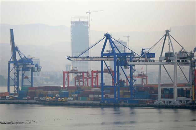 Graft probe spills over with harbor raid amid new police purge