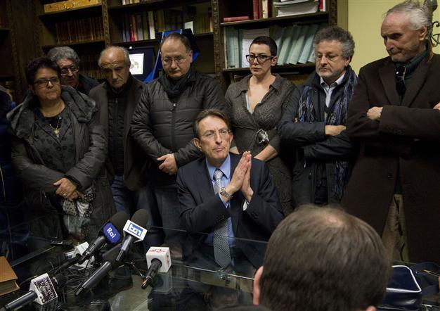Mayor of Italy earthquake town resigns over bribery scandal linked to rebuilding contracts